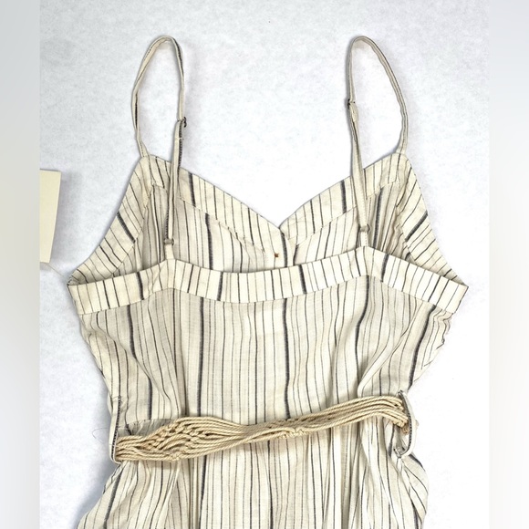So Women’s Cream Button Up Spaghetti Strap Stripe Belted V-Neck Dress Size M NWT - Picture 3 of 12